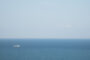 大海原をゆく船